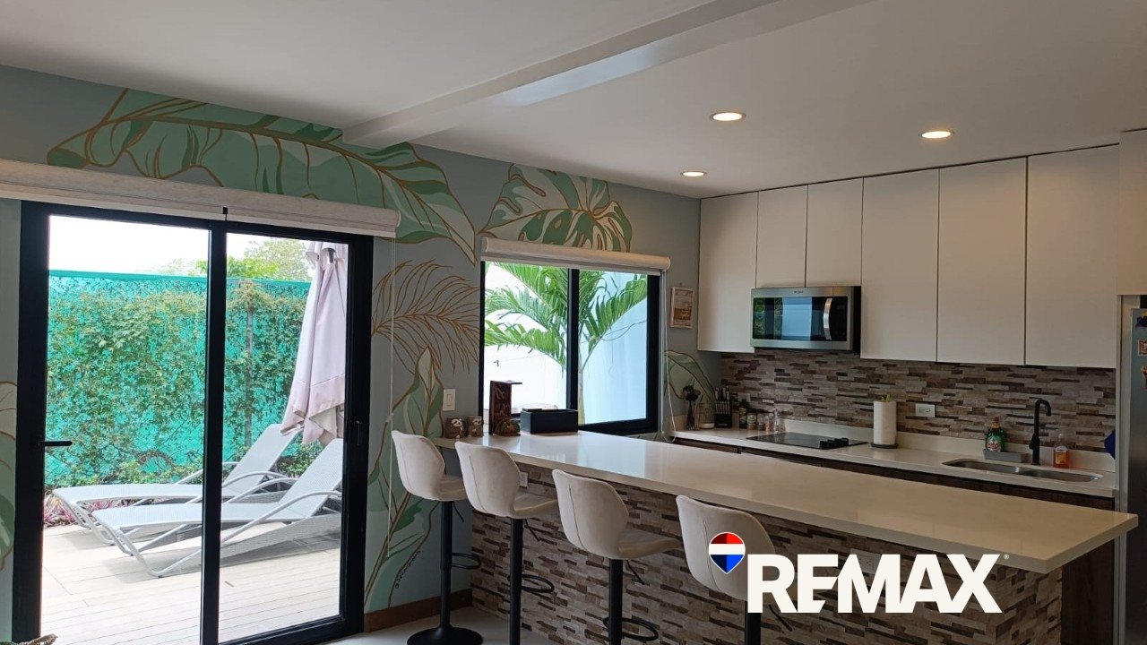 Opera Salvaje 52 2 – Tim Giannone Hermosa Best Real Estate Agent (2)