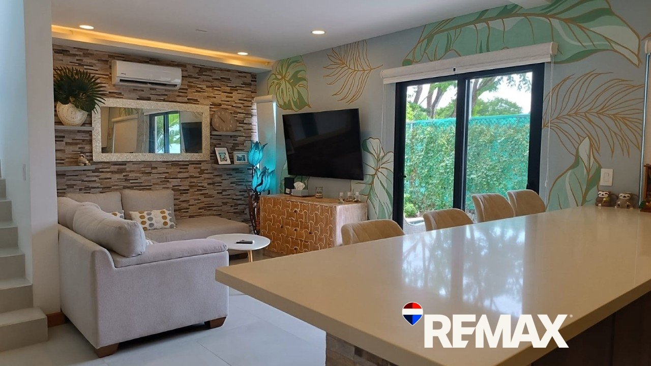 Opera Salvaje 52 2 – Tim Giannone Hermosa Best Real Estate Agent (3)